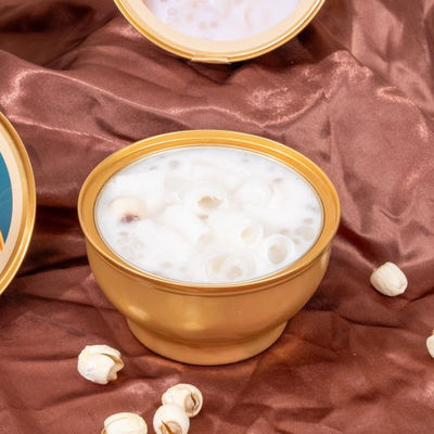 Giá tốt. Món tráng miệng Yam & Sago Trung Quốc Trung Quốc Đồ ăn ngon hiện đại Không có chất phụ gia Món ngon tự nhiên Nhà cung cấp món tráng miệng OEM trực tuyến